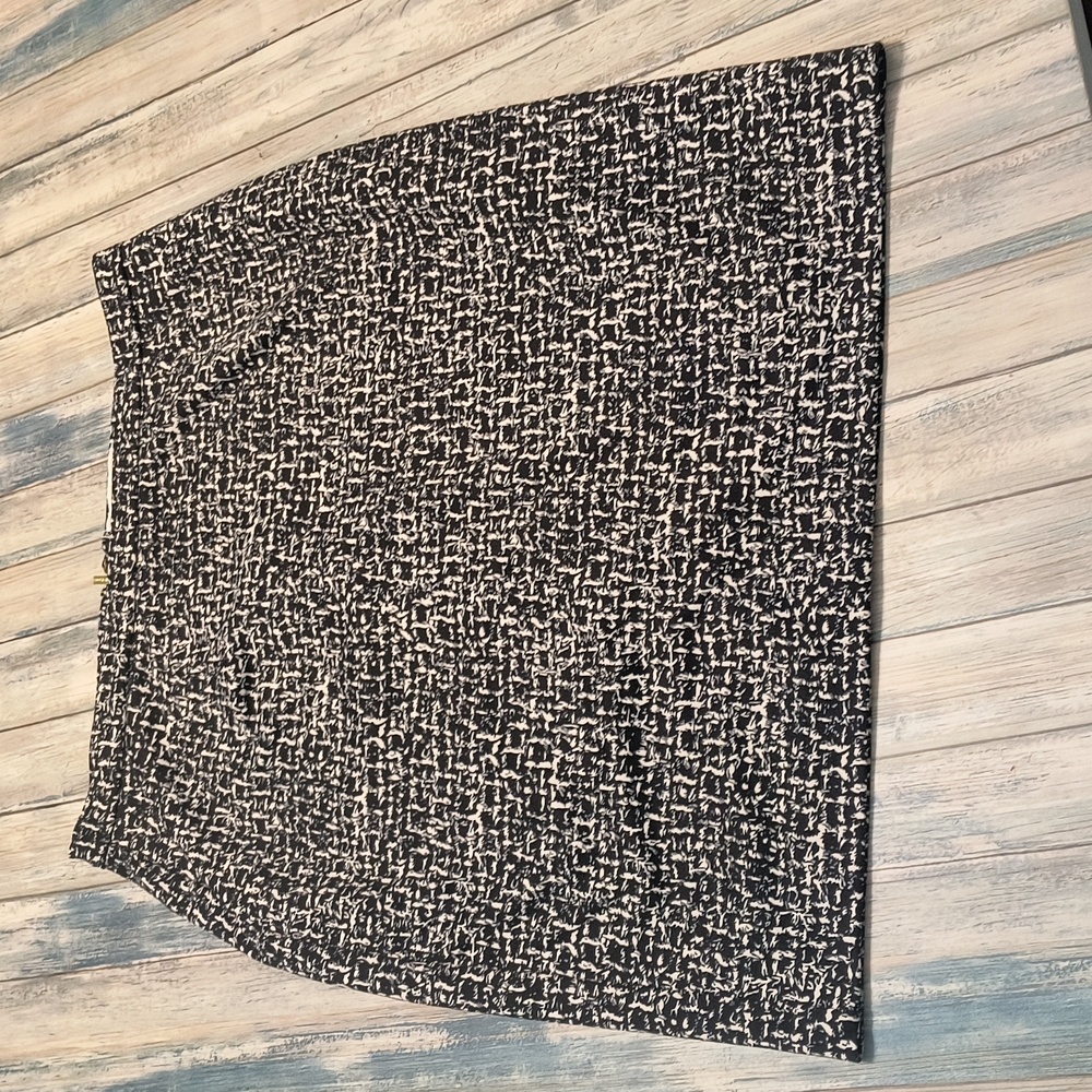 Michael Kors 14w black and white pencil skirt